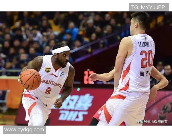 重庆篮球队在世界锦标赛积分榜上以75分稳居第一名展现强劲实力